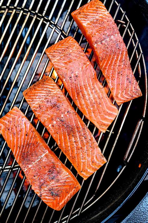 cooking salmon on bbq on gas grill